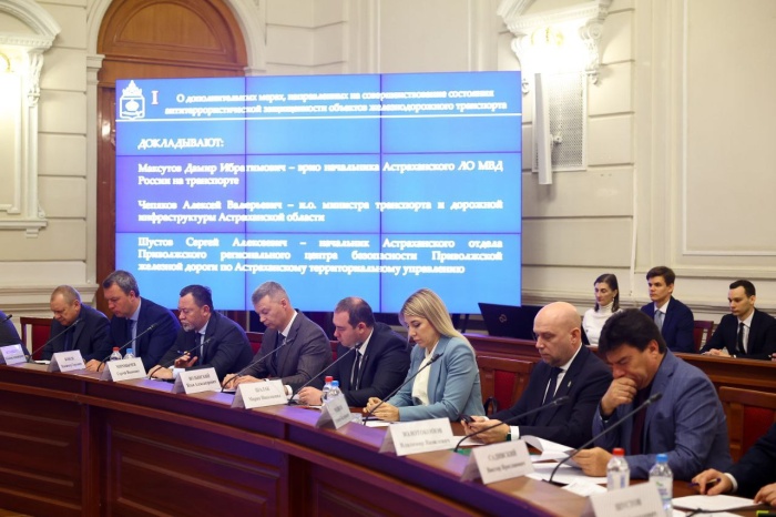 Безопасность астраханцев в новогодние праздники обеспечат более 600 сотрудников полиции 
