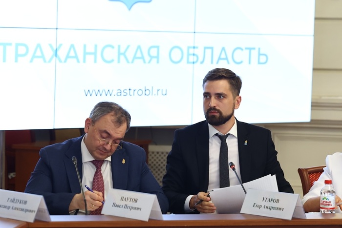 Губернатор Астраханской области поручил направить 24 млн рублей на комплексное развитие сельских территорий Губернатор Астраханской области поручил направить 24 млн рублей на комплексное развитие сельских территорий