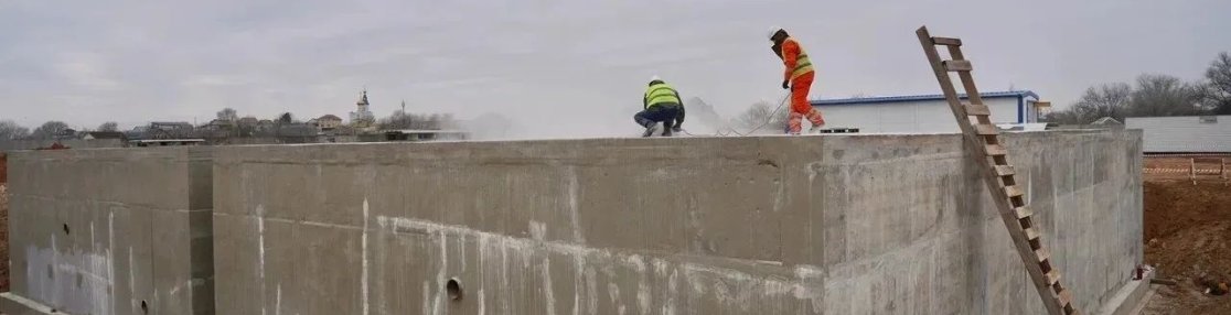 Замминистра строительства и ЖКХ РФ отметил прогресс в работе регштаба, который контролирует реконструкцию СОСК в Астраханской области