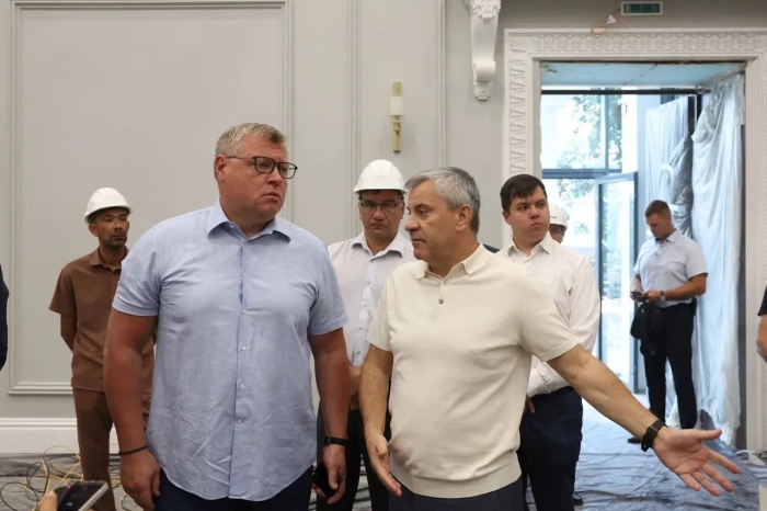 Реконструкция КРК «Октябрь»: губернатор указал на необходимость ускорения работ Реконструкция КРК «Октябрь»: губернатор указал на необходимость ускорения работ
