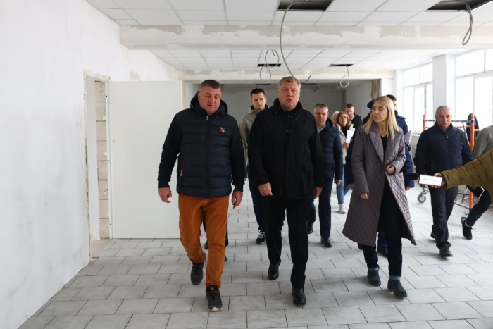 Губернатор Астраханской области проинспектировал объекты капитального ремонта в ЗАТО Знаменск
