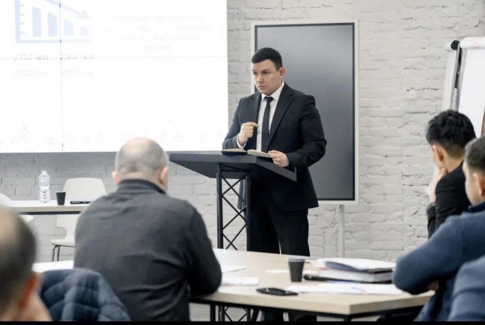 Глава минсоцразвития Астраханской области рассказал «Победоносцам» о мерах поддержки участников СВО