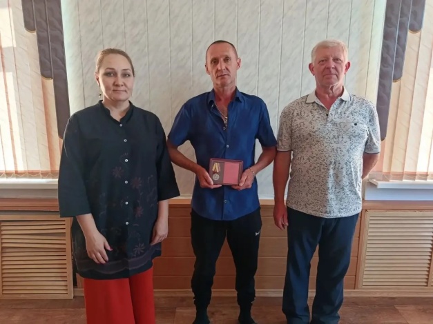 «Деды защищали Родину, и я смогу»: астраханец Николай Озерков о неразрывной связи поколений «Деды защищали Родину, и я смогу»: астраханец Николай Озерков о неразрывной связи поколений