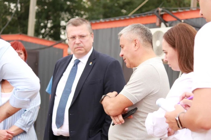 Председатель правительства Астраханской области проверил ход работ на проекте водоснабжения в посёлке Ильинка