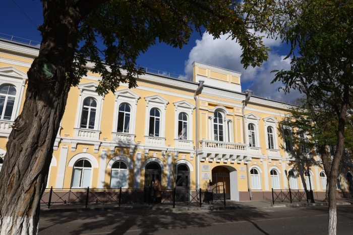 В Астрахани в реконструированном доме генерал-губернатора открыли Православную гимназию