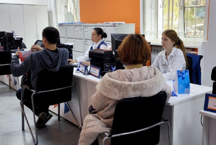  Кадровый центр Астраханской области предлагает клиентам адресную поддержку