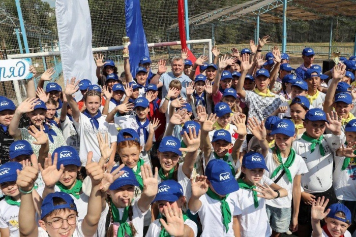 Игорь Бабушкин навестил детей из ЛНР, отдыхающих в Астраханской области