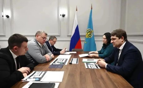 Глава Астраханской области обсудил с руководством регионального отделения Сбербанка вопросы поддержки участников СВО