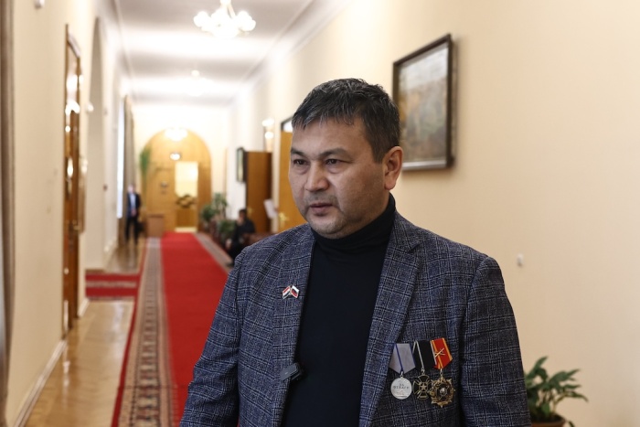 «Любовь к Родине – это стержень, помогающий бойцу идти вперёд»: астраханец с позывным «Бекет» о службе в вооружённых силах «Любовь к Родине – это стержень, помогающий бойцу идти вперёд»: астраханец с позывным «Бекет» о службе в вооружённых силах
