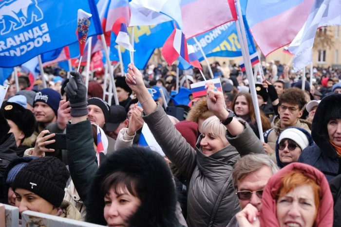 В Астрахани прошёл митинг-концерт в поддержку российских военнослужащих 
