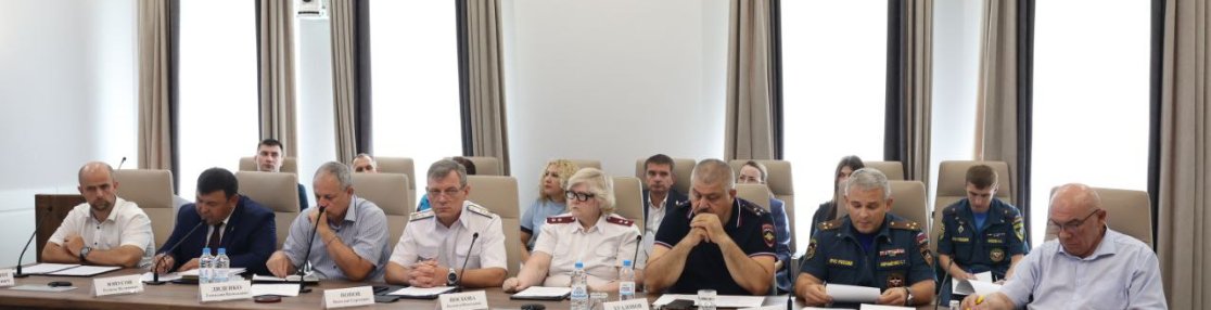 В астраханских школах проверяют пожарную безопасность перед учебным годом
