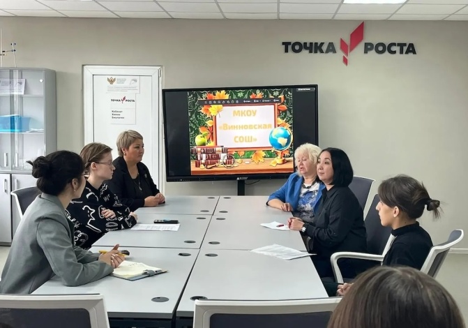 Ежегодно в Астраханской области более 20 тысяч школьников занимаются в «Точках роста»