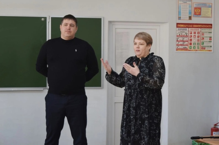 Ветеран СВО Антон Мельник работает на благо жителей Черноярского округа Ветеран СВО Антон Мельник работает на благо жителей Черноярского округа