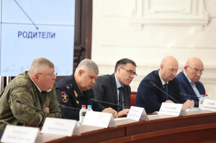 В Астраханской области прошло заседание антитеррористической комиссии В Астраханской области прошло заседание антитеррористической комиссии