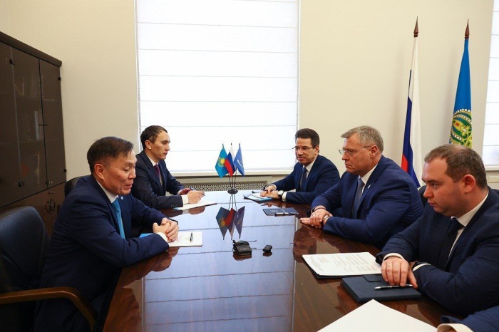 Губернатор Астраханской области встретился с Генеральным консулом Республики Казахстан
