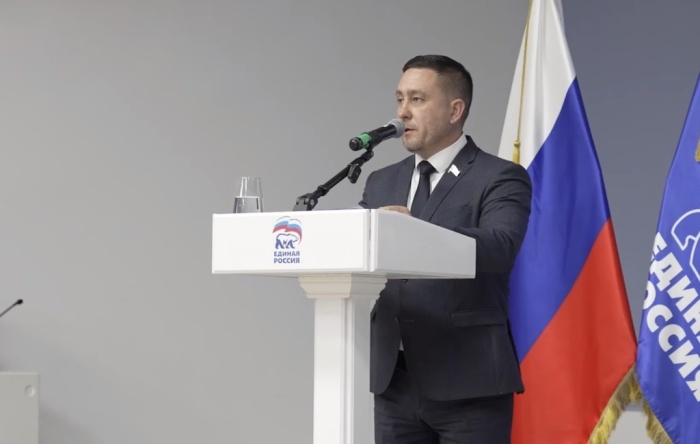 Астраханский депутат уходит добровольцем в зону проведения спецоперации 