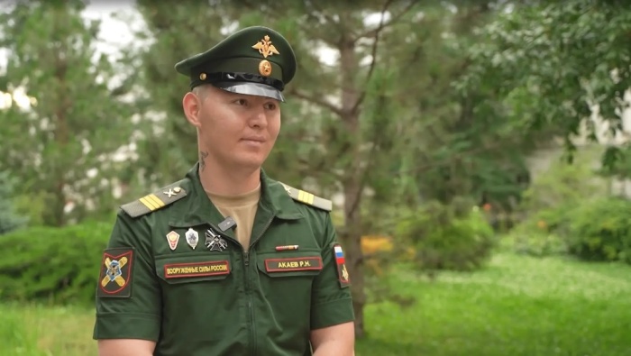 От военкомата до боевых наград: история сержанта Рамиля Акаева