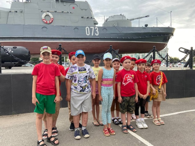 В Астрахани стартовал летний сезон проекта «Юный защитник»