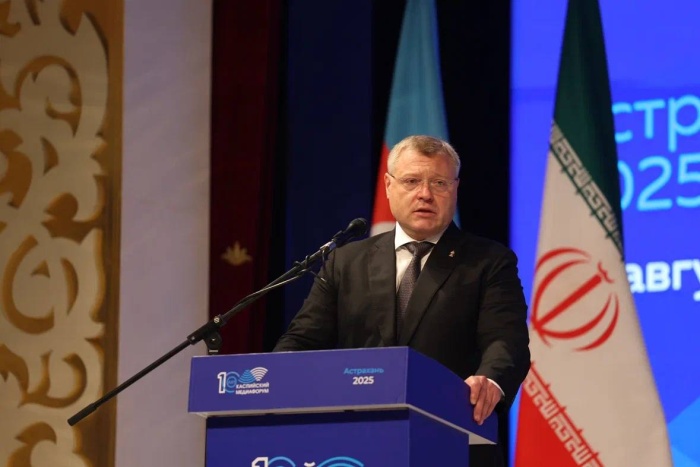 Губернатор Игорь Бабушкин выступил на пленарном заседании Каспийского медиафорума