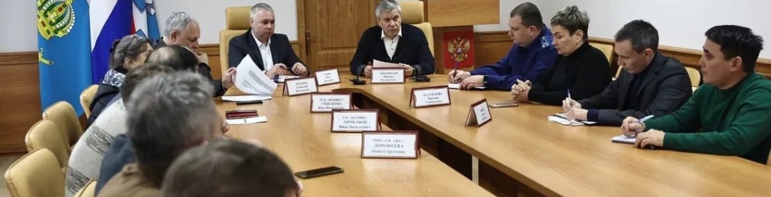 Михаил Богомолов провел выездное совещание в Наримановском районе Астраханской области по вопросам ЖКХ